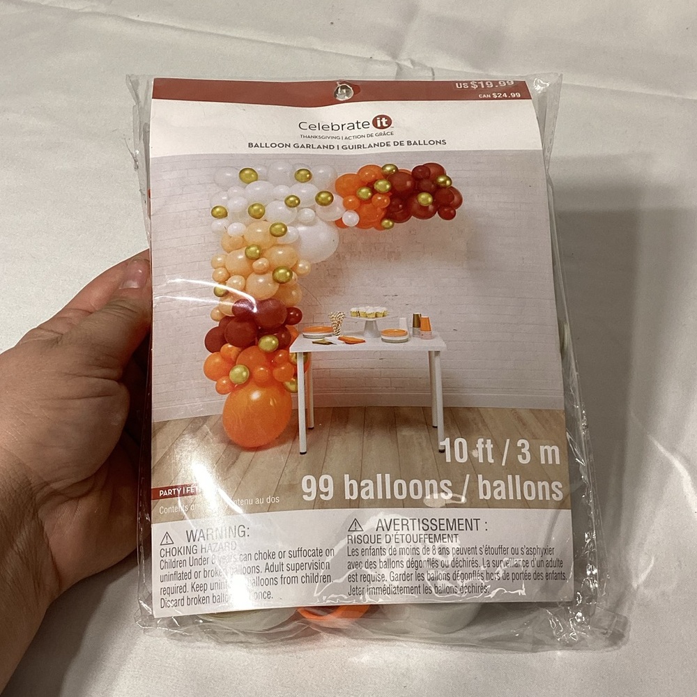 Celebrate It Thanksgiving Balloon Garland